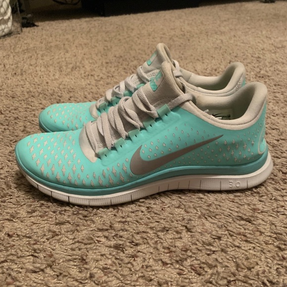 mint color nike shoes